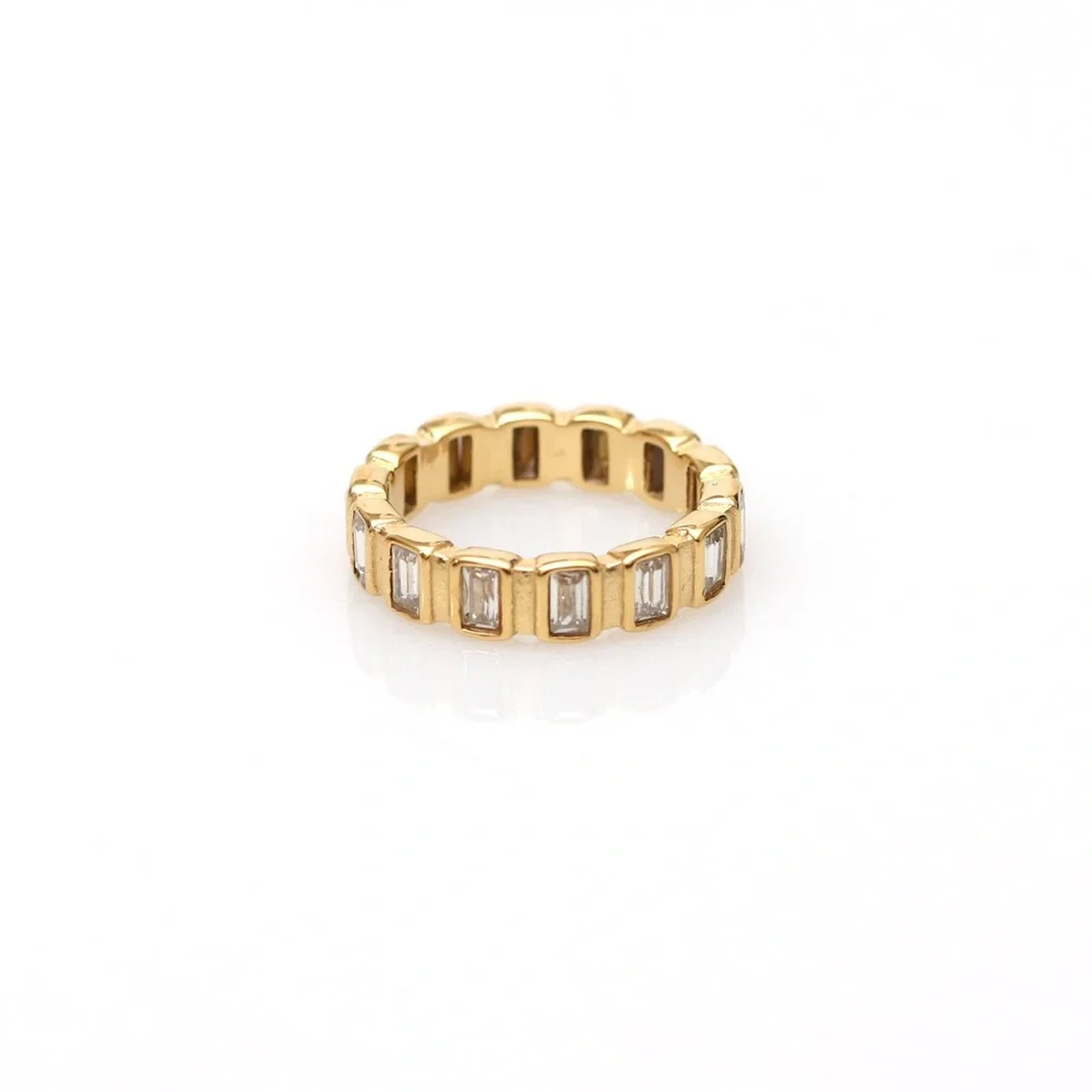 Infinity Band Ring - Picture 4 of 5
